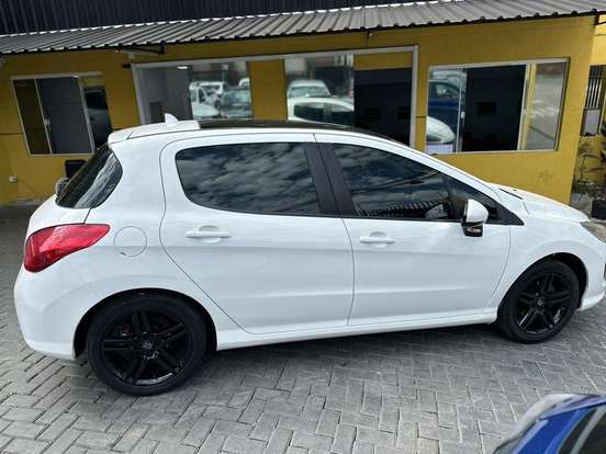 PEUGEOT-308-2014