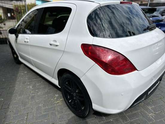 PEUGEOT-308-2014