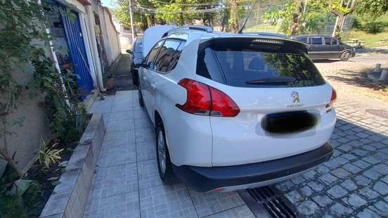 PEUGEOT-2008-2017