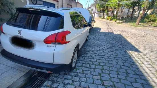 PEUGEOT-2008-2017