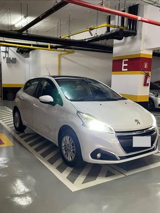 PEUGEOT 208 1.2 ALLURE 12V FLEX 4P MANUAL