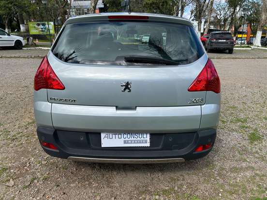 PEUGEOT-3008-2011