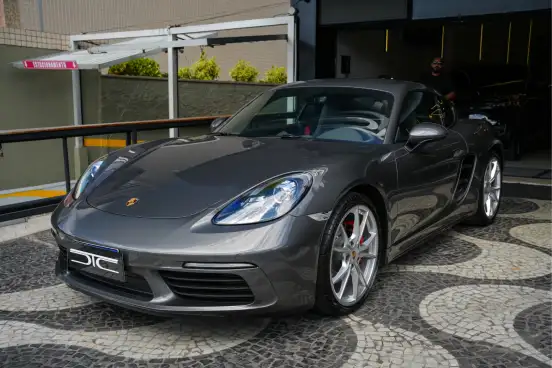 PORSCHE-718-2022