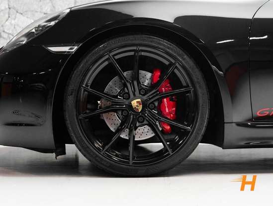 PORSCHE-718-2019