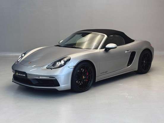PORSCHE-718-2024