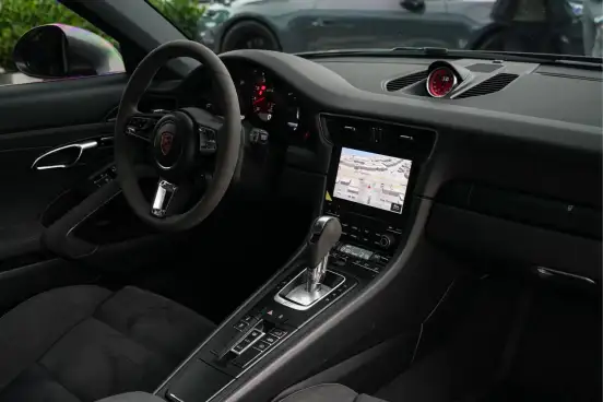 PORSCHE-911-2018