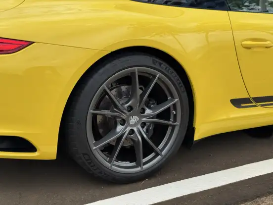 PORSCHE-911-2018