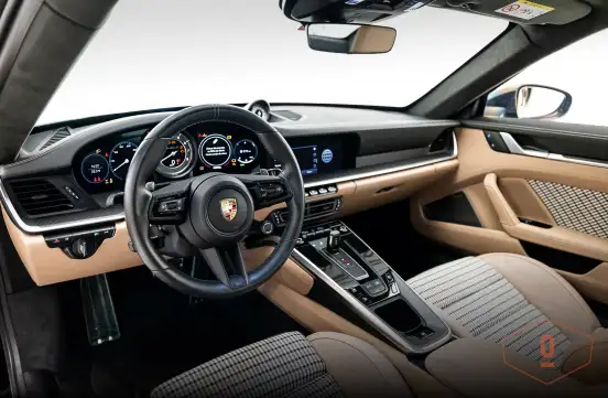 PORSCHE-911-2023