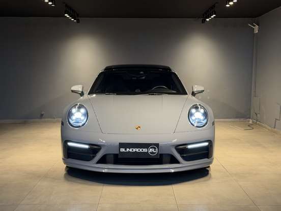 PORSCHE-911-2023