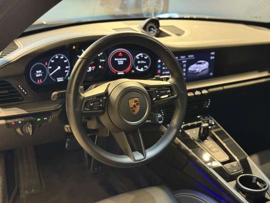 PORSCHE-911-2023