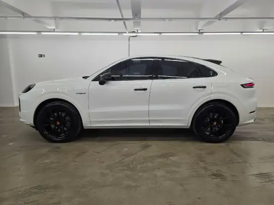 PORSCHE-CAYENNE-2024
