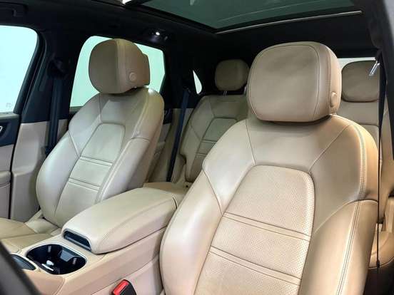 PORSCHE-CAYENNE-2019