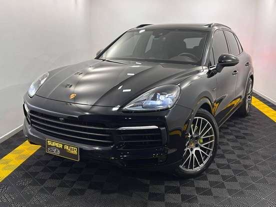 PORSCHE-CAYENNE-2022