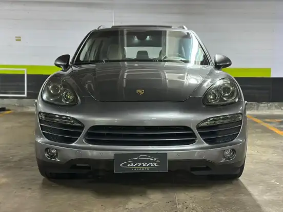 PORSCHE-CAYENNE-2012