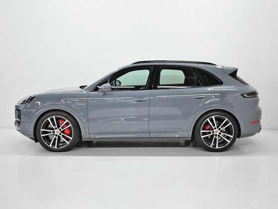 PORSCHE-CAYENNE-2024
