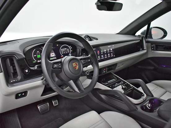PORSCHE-CAYENNE-2024