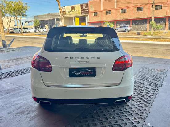 PORSCHE-CAYENNE-4.8 4X4 V8 32V TURBO GASOLINA 4P TIPTRONIC PORSCHE-CAYENNE-2012