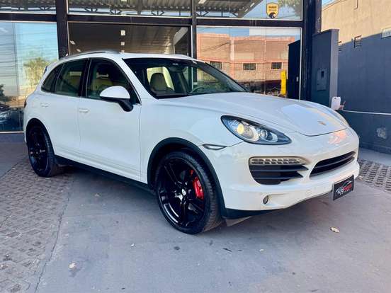 PORSCHE-CAYENNE-4.8 4X4 V8 32V TURBO GASOLINA 4P TIPTRONIC PORSCHE-CAYENNE-2012