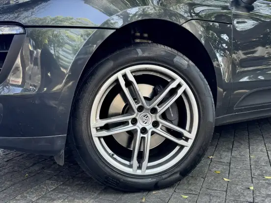 PORSCHE-MACAN-2.0 16V GASOLINA 4P AUTOMÁTICO PORSCHE-MACAN-2017