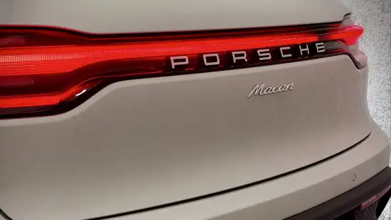 PORSCHE-MACAN-2025
