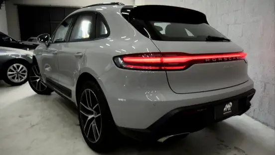 PORSCHE-MACAN-2025