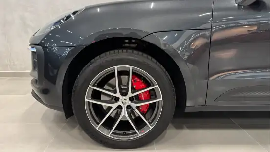 PORSCHE-MACAN-2024