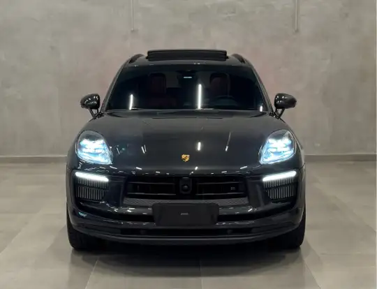 PORSCHE-MACAN-2024