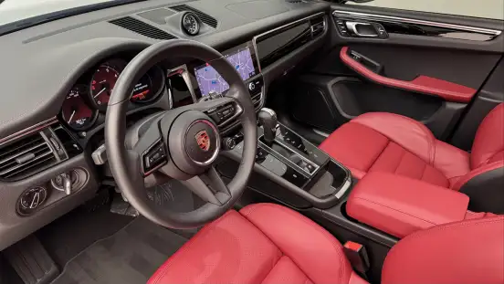 PORSCHE-MACAN-2024