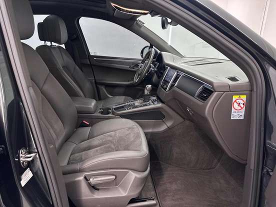 PORSCHE-MACAN-2.0 16V GASOLINA 4P AUTOMÁTICO PORSCHE-MACAN-2017