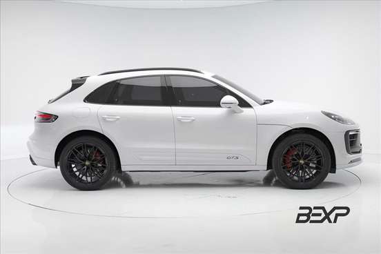 PORSCHE-MACAN-2024