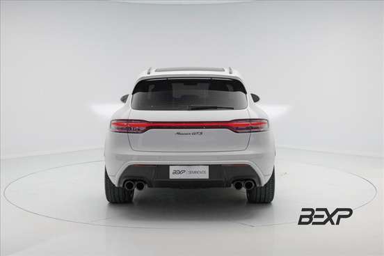 PORSCHE-MACAN-2024