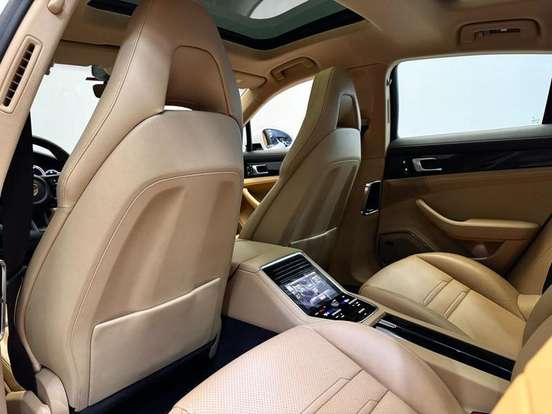PORSCHE-PANAMERA-2022