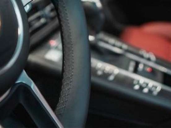 PORSCHE-MACAN-2.0 16V GASOLINA 4P AUTOMÁTICO PORSCHE-MACAN-2021