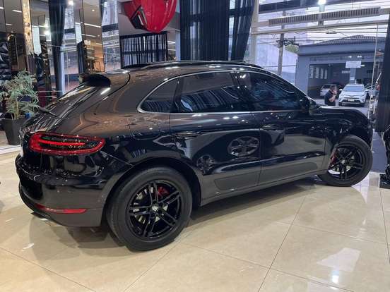 PORSCHE-MACAN-2.0 16V GASOLINA 4P AUTOMÁTICO PORSCHE-MACAN-2016
