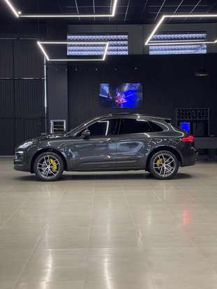 PORSCHE-MACAN-2024