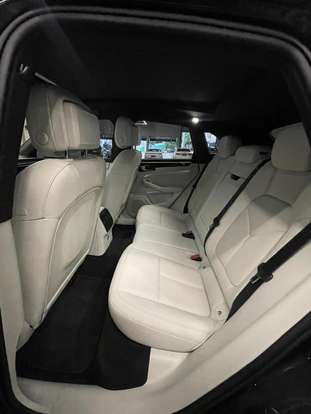 PORSCHE-MACAN-2024