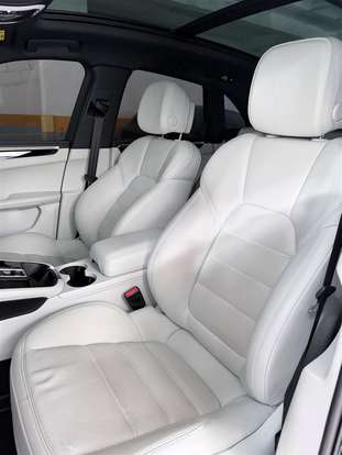PORSCHE-MACAN-2023