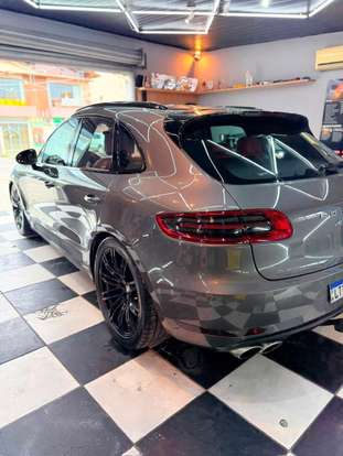 PORSCHE-MACAN-2014