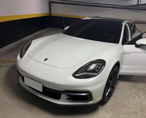 PORSCHE-PANAMERA-2018
