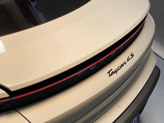PORSCHE-TAYCAN-ELÉTRICO PORSCHE-TAYCAN-2020