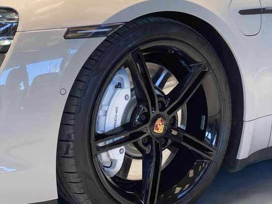 PORSCHE-TAYCAN-ELÉTRICO PORSCHE-TAYCAN-2020
