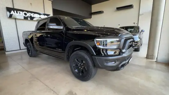 RAM-1500-5.7 V8 GASOLINA REBEL CD 4X4 AUTOMÁTICO RAM-1500-2021