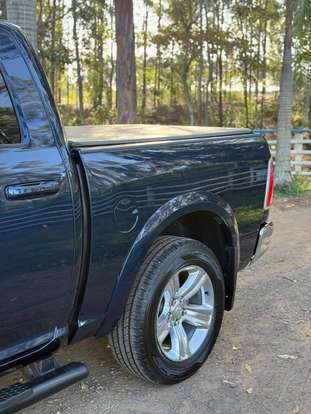 RAM-1500-5.7 V8 GASOLINA LIMITED CD 4X4 AUTOMÁTICO RAM-1500-2023