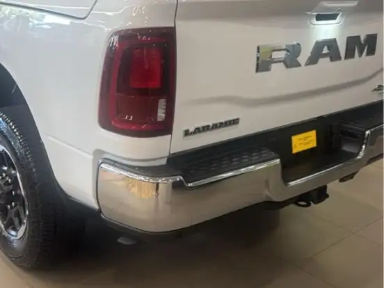 RAM-2500-6.7 I6 TURBO DIESEL LARAMIE CD 4X4 AUTOMÁTICO RAM-2500-2026