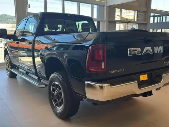 RAM-2500-6.7 I6 TURBO DIESEL LARAMIE CD 4X4 AUTOMÁTICO RAM-2500-2026