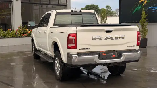 RAM-2500-6.7 I6 TURBO DIESEL LARAMIE CD 4X4 AUTOMÁTICO RAM-2500-2021