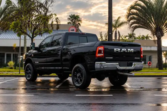 RAM-2500-6.7 I6 TURBO DIESEL LARAMIE CD 4X4 AUTOMÁTICO RAM-2500-2023