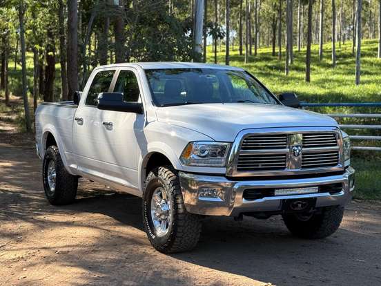 RAM-2500-6.7 LARAMIE 4X4 CD I6 TURBO DIESEL 4P AUTOMÁTICO RAM-2500-2012