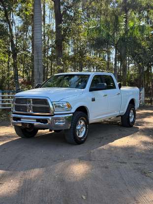 RAM-2500-6.7 LARAMIE 4X4 CD I6 TURBO DIESEL 4P AUTOMÁTICO RAM-2500-2012