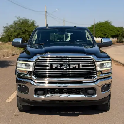 RAM 3500 6.7 I6 TURBO DIESEL LARAMIE NIGHT EDITION CD 4X4  AUTOMÁTICO